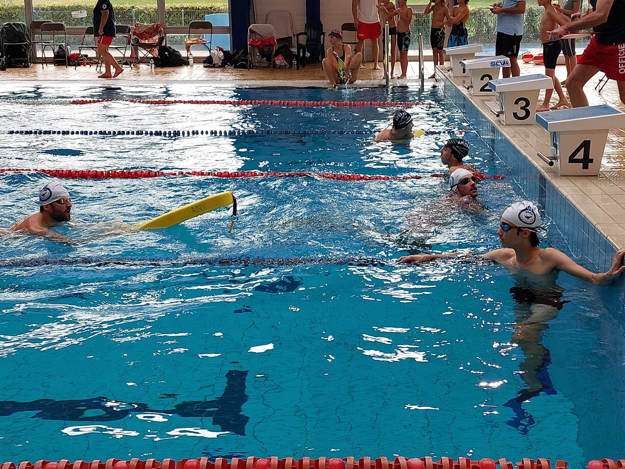 Dimanche dernier s&rsquo;est déroulée la première compétition de sauvetage en eau plate de la saison à la piscine de Villeneuv…