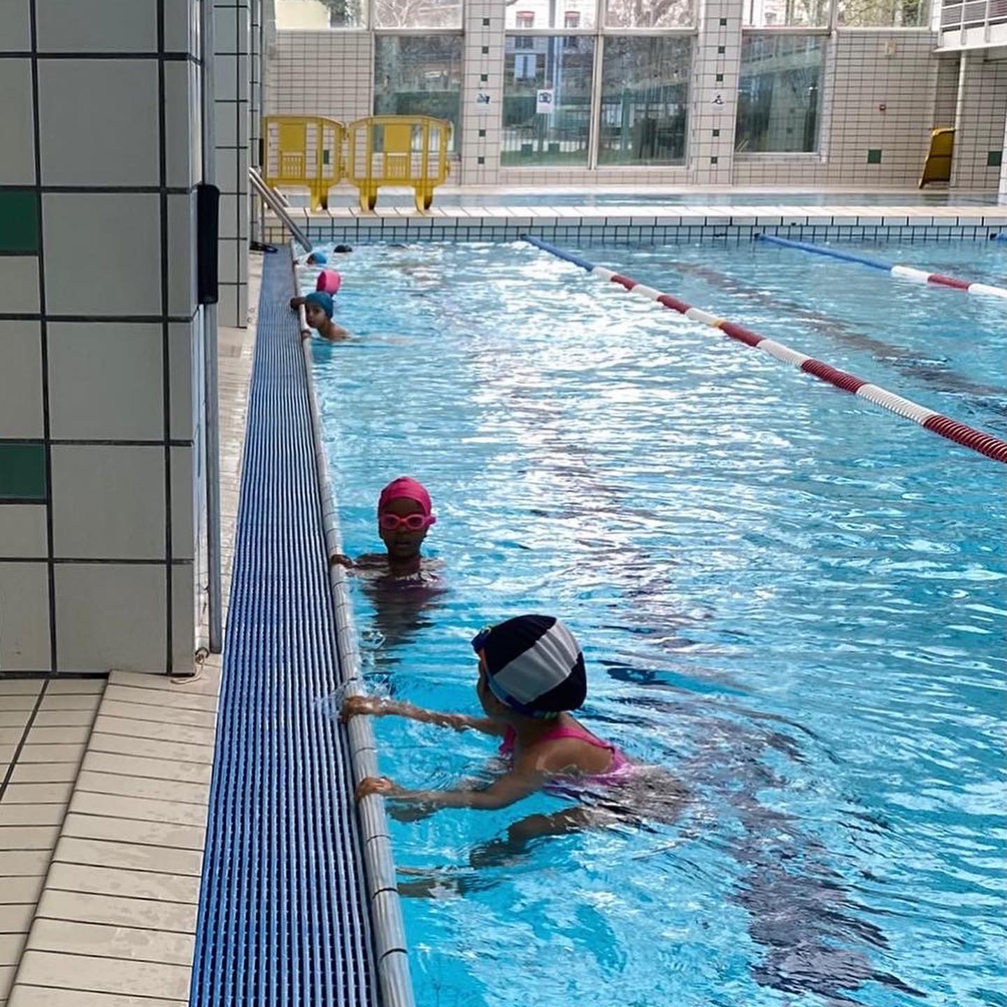 Nouvelle semaine de stage pour les jeunes eu quartier de la Chapelle !   En ces vacances de Pâques, les stages J’appren…