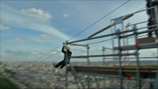 La FFSS 75 de haut vol !
 #SmashPerrier #MêmePasPeur

Qui est chaud ?