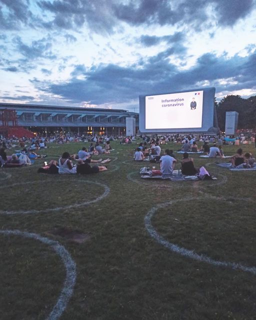 Venez vous détendre au #cinemapleinair à la villette. Nos équipes sont présentes . #secours #ffss #cinema #lavillette #p…