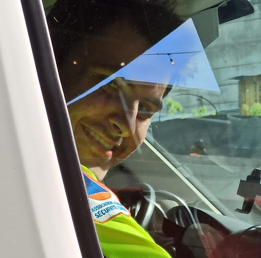 Voici Thibaut, 19 ans, secouriste service civique à la FFSS 75 – AMNS depuis décembre 2021 pour une durée d’un an  @thib…